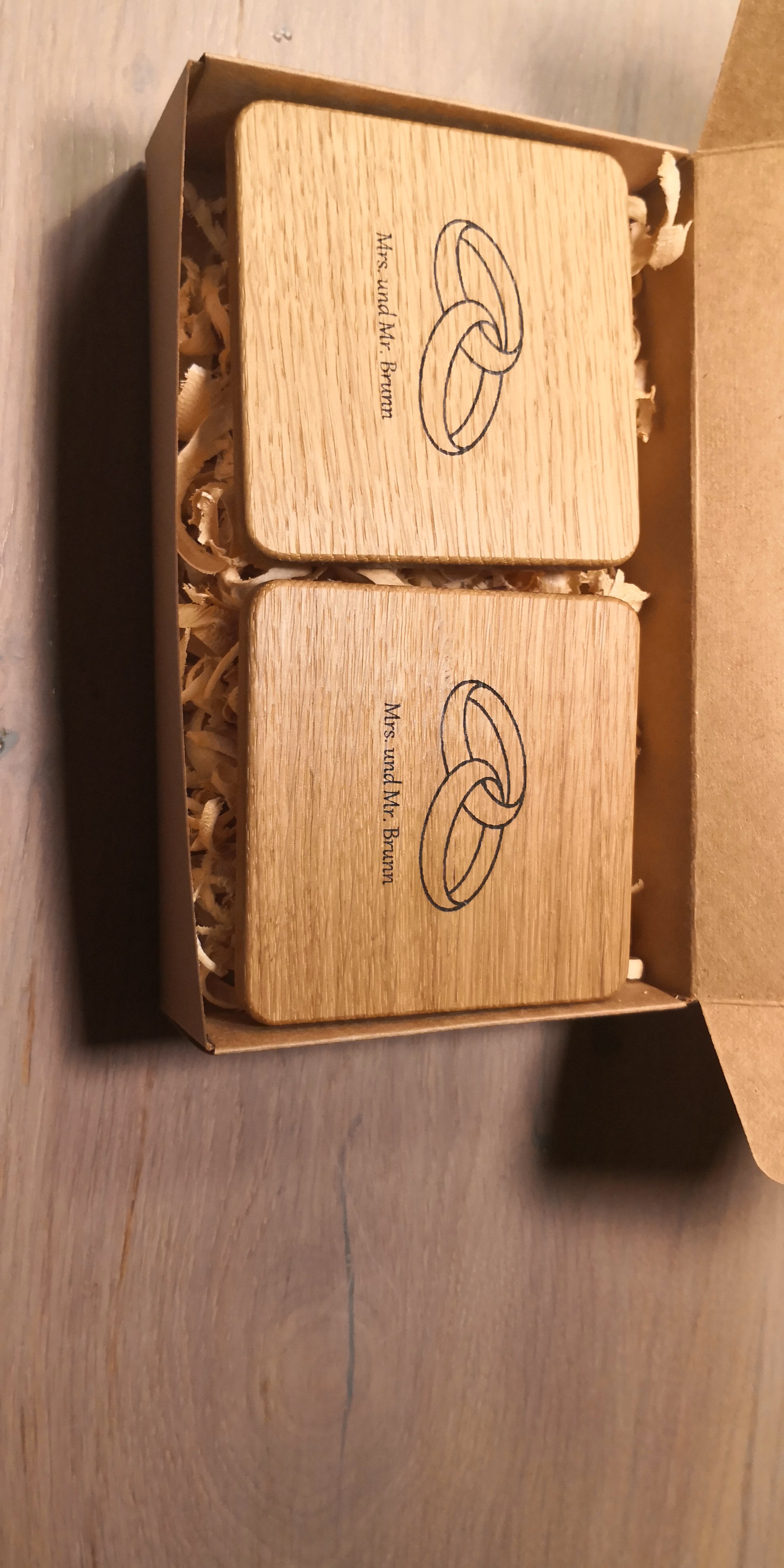 Kleine Gravur und Schriftzug (max. 100 mm x 100 mm) 